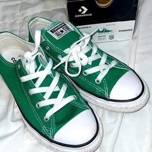 Amazon Green Converse chucks Taylor